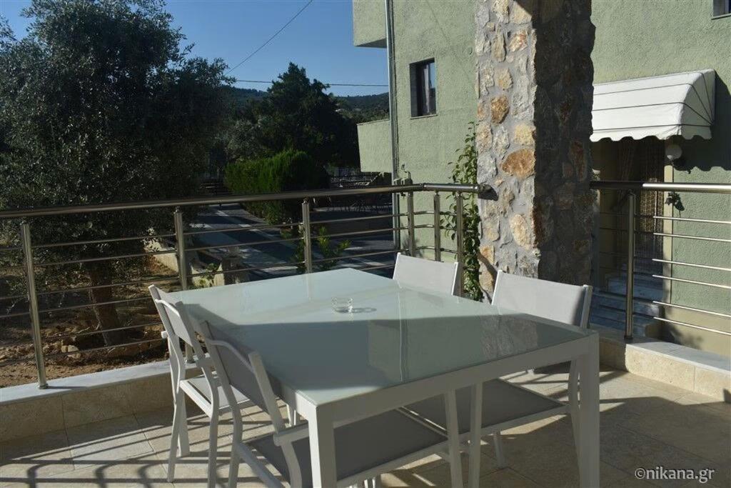 Athina Palace Luxurious Appartments Potos Zewnętrze zdjęcie