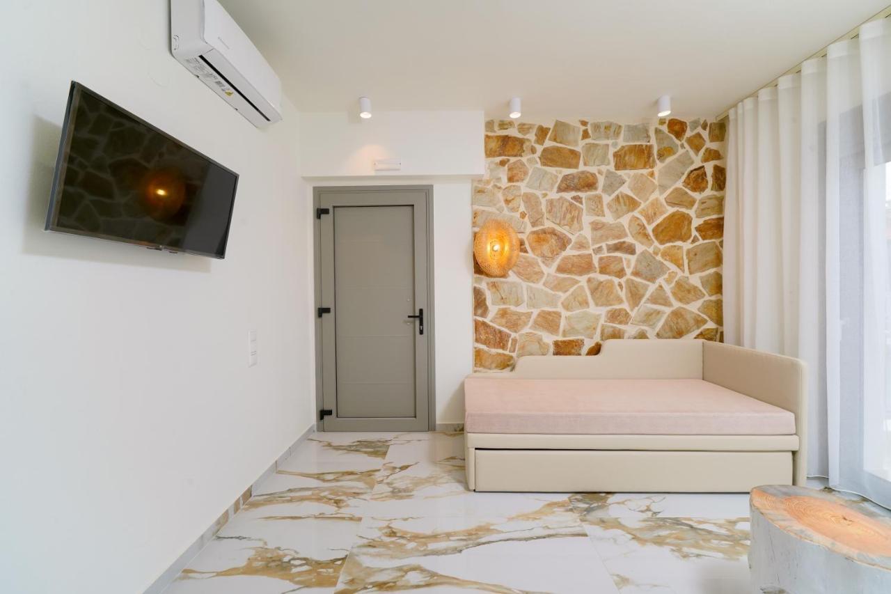 Athina Palace Luxurious Appartments Potos Zewnętrze zdjęcie