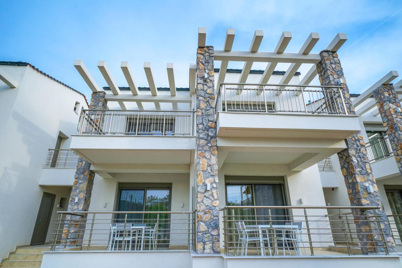 Athina Palace Luxurious Appartments Potos Zewnętrze zdjęcie