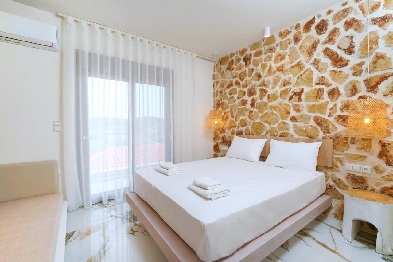 Athina Palace Luxurious Appartments Potos Zewnętrze zdjęcie