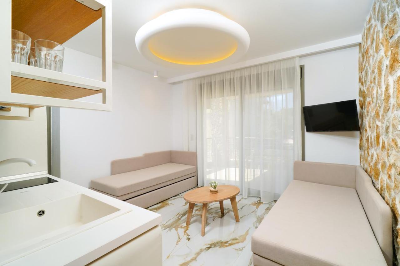 Athina Palace Luxurious Appartments Potos Zewnętrze zdjęcie