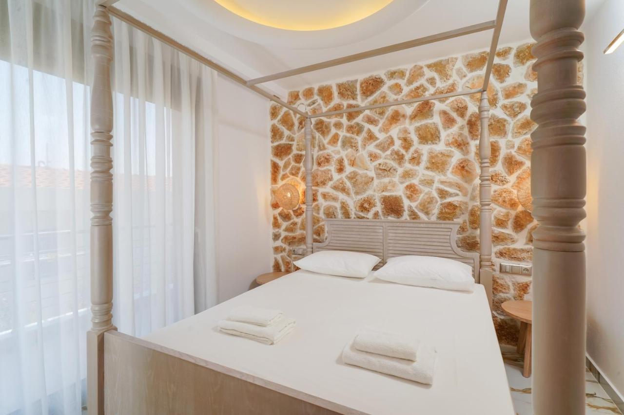 Athina Palace Luxurious Appartments Potos Zewnętrze zdjęcie